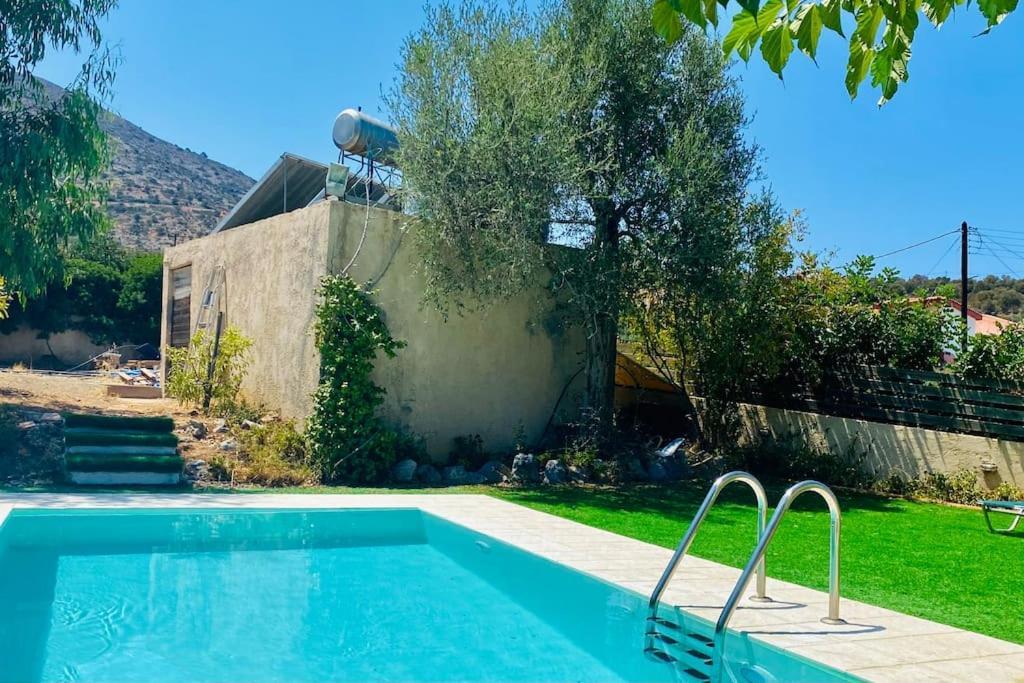 Astali Villa *